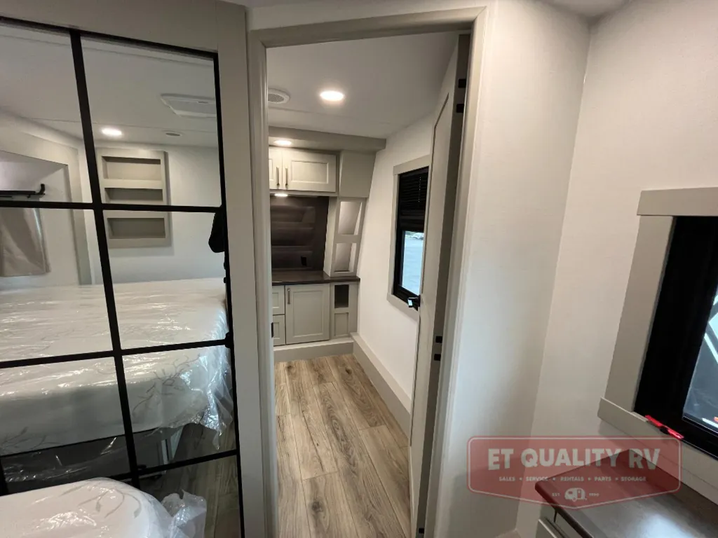 2026 Brinkley Model G 4150, Photos photo 60