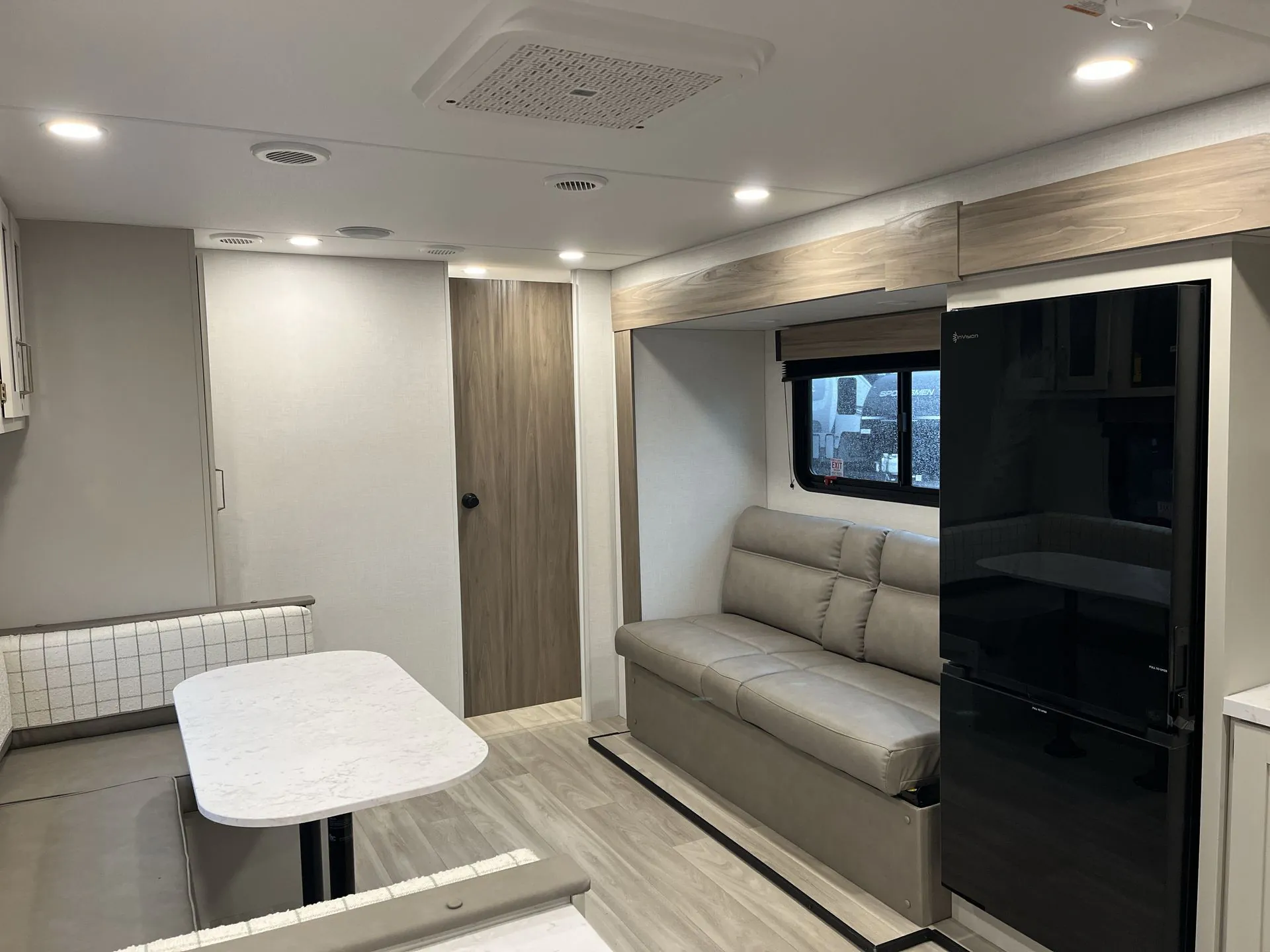 2027 K-Z Sportsmen 321BHK - Photo 3