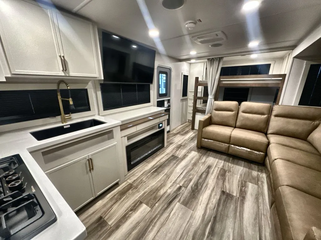 2027 Brinkley Model I 290, Photos photo 9