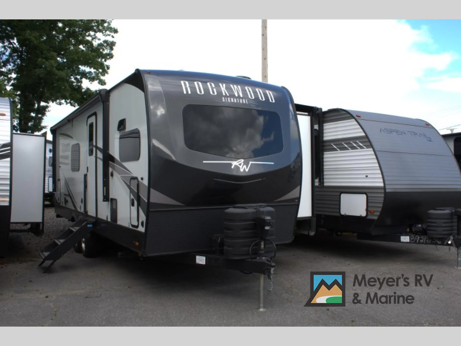 2024 Forest River Rockwood Signature 8263MBR - Photo 2