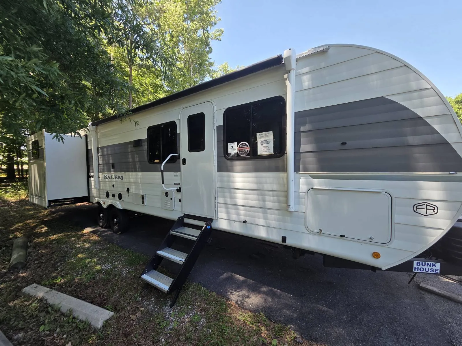 2025 Forest River Salem 31KQBTS - Photo 2