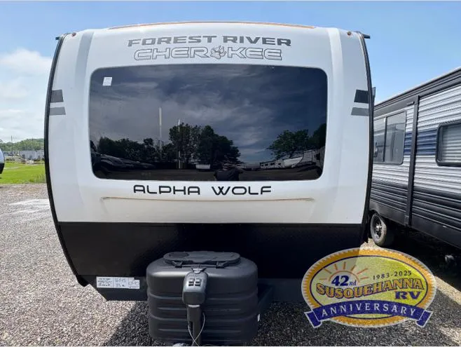 2025 Forest River Cherokee Alpha Wolf 33RL - Photo 4