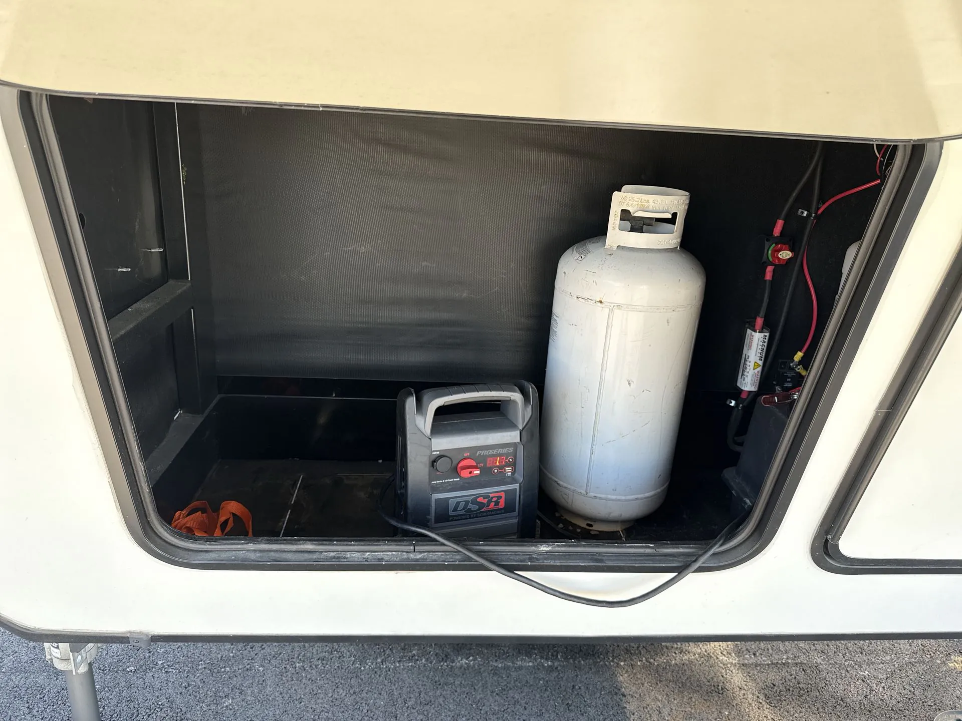 2020 Keystone Montana 3781RL - Photo 3