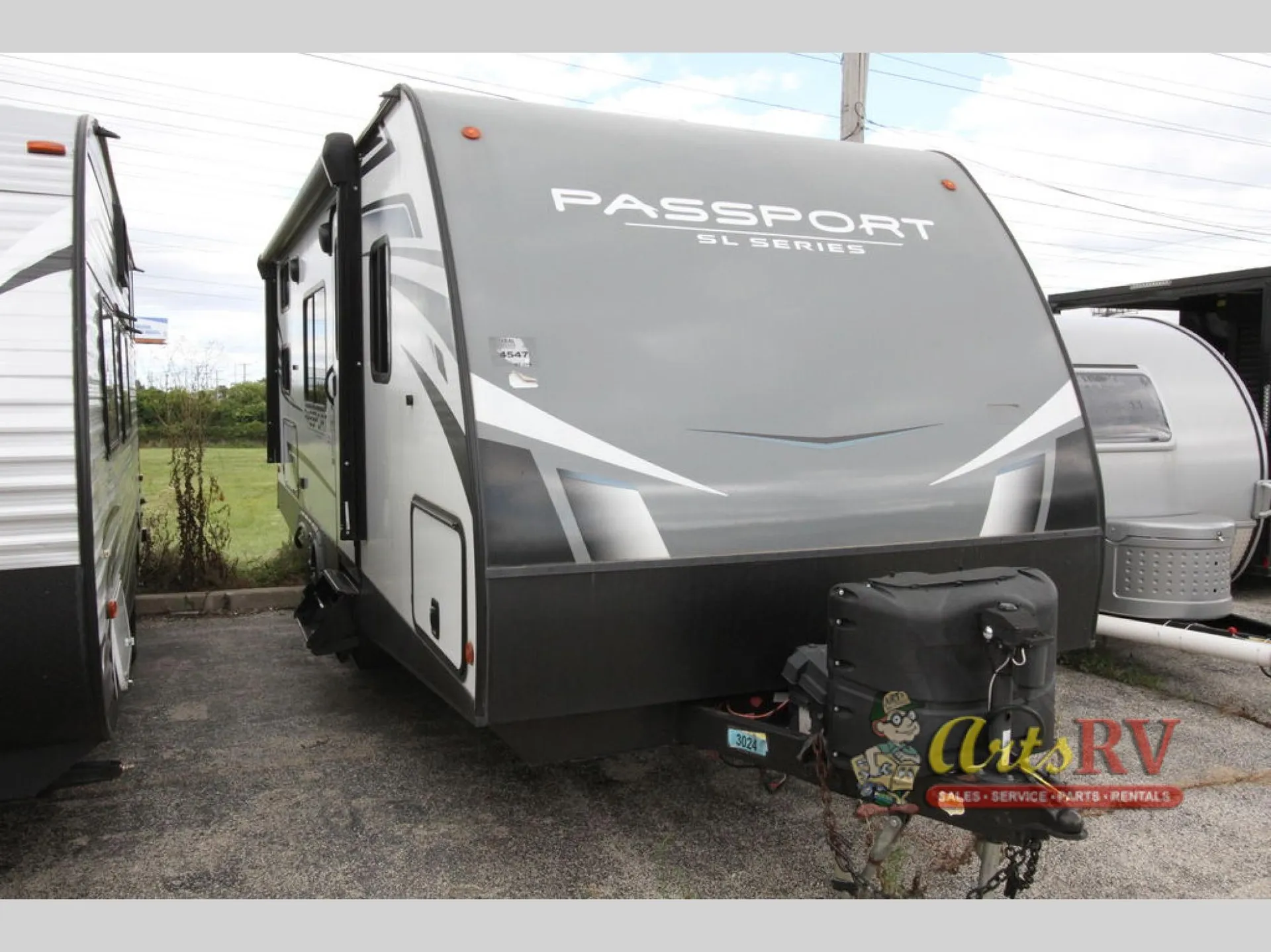 2022 Keystone Passport SL 219BH - Photo 2