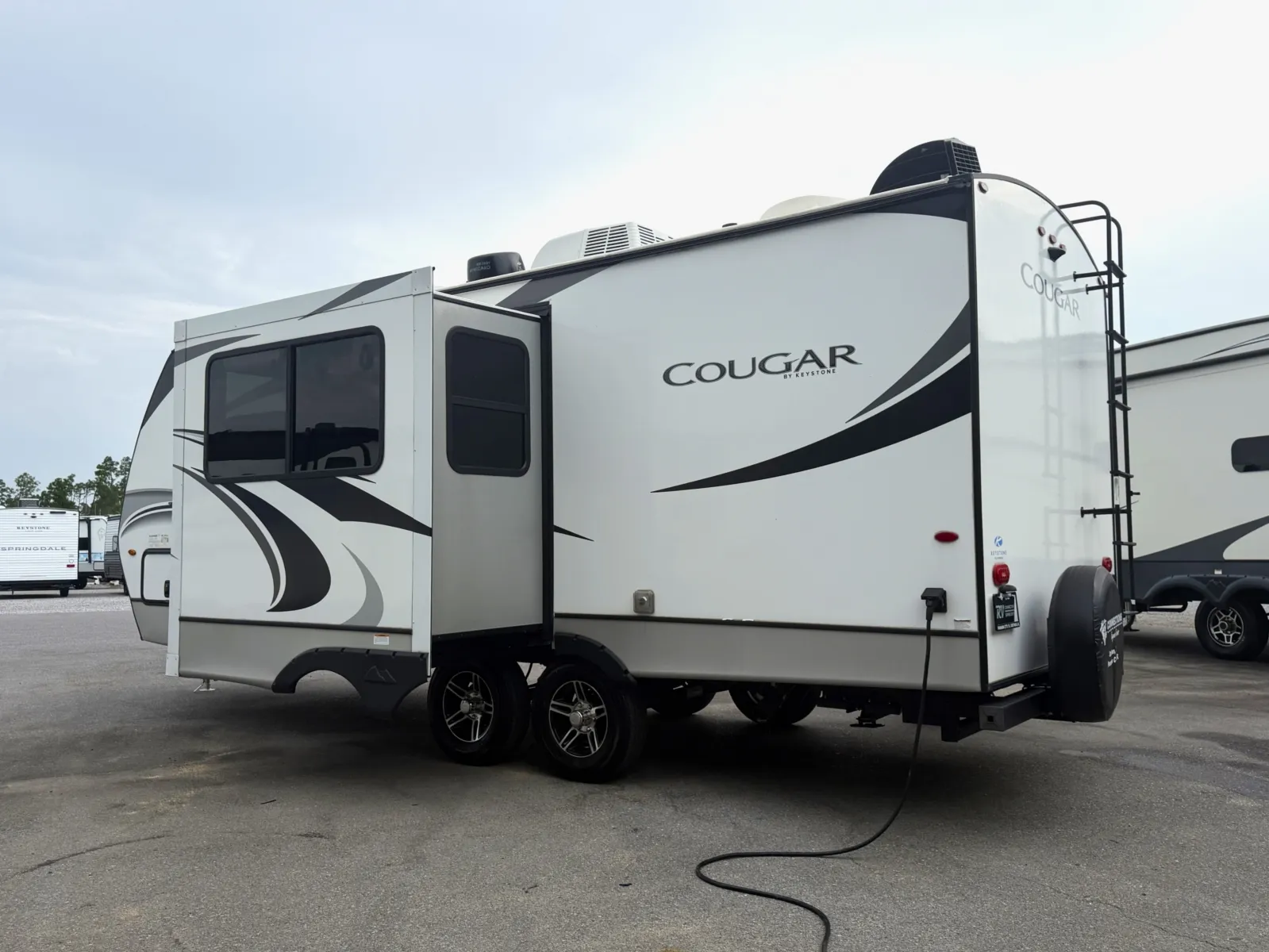 2022 Keystone RV Cougar 22RB - Photo 2