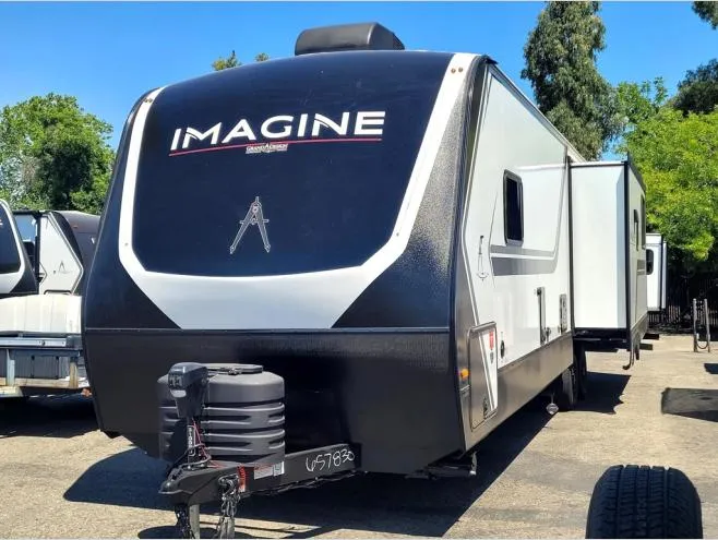 2026 Grand Design Imagine 3100RD - Photo 4