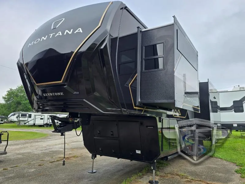2026 Keystone Montana 3100RL - Photo 2