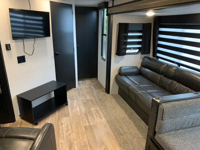 2021 Forest River Cherokee 274VFK, Photos photo 27