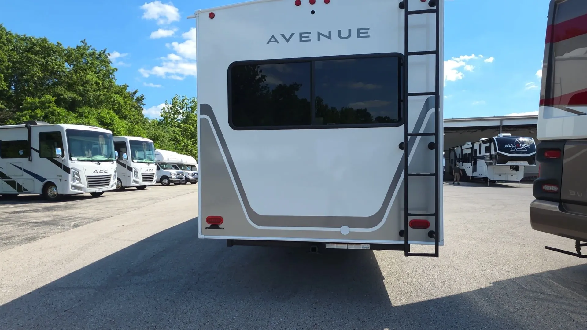 2027 Alliance RV Avenue All-Access 25RL - Photo 4