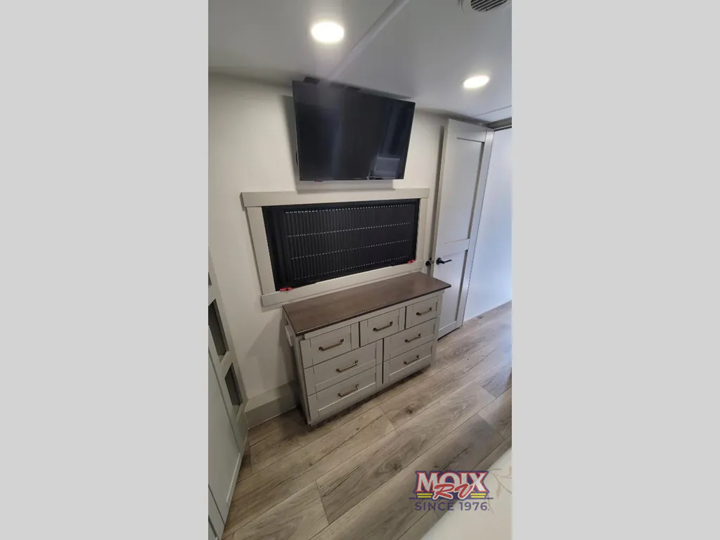 2025 Brinkley Model Z 3400, Photos photo 24