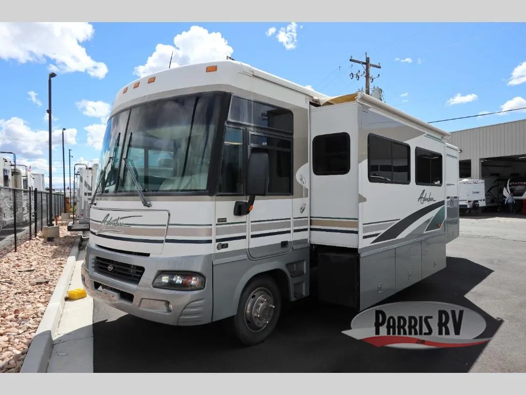 2004 Winnebago Adventurer 33 V - Photo 3