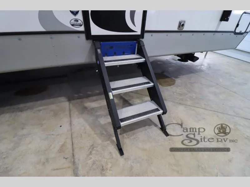 2021 Keystone RV Cougar Half-Ton 29FKD - Photo 4