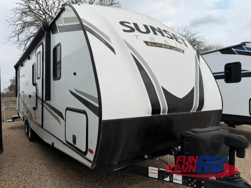 2022 CrossRoads Sunset Trail Super Lite 272BH - Photo 2