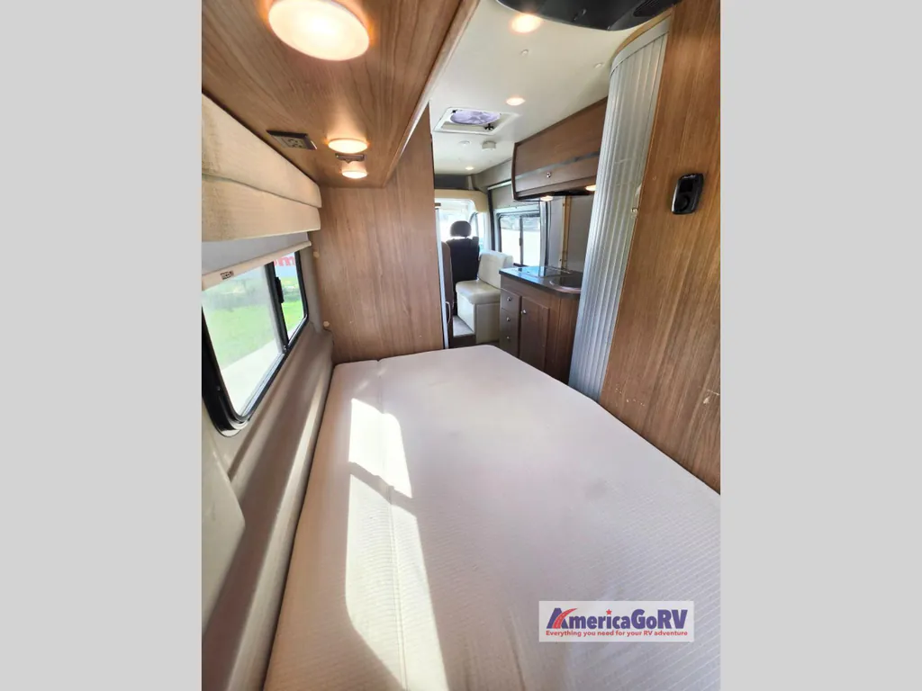 2014 Winnebago Travato 59G, Photos photo 18
