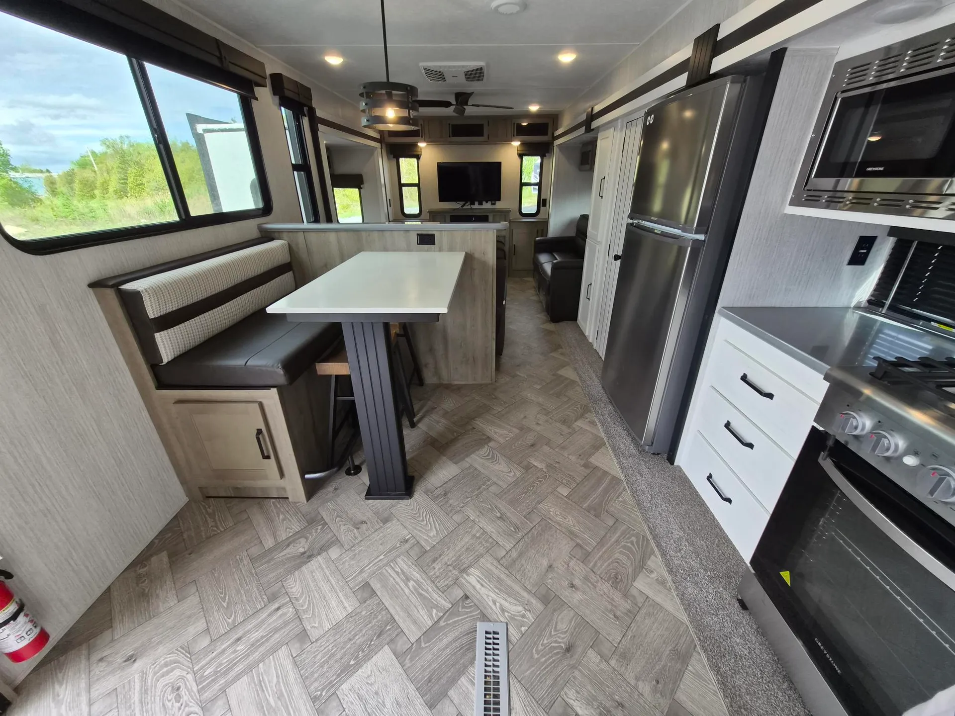 2022 Palomino Puma 38DEN - Photo 3