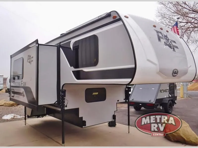 2026 Northwood Arctic Fox Camper 990 - Photo 2