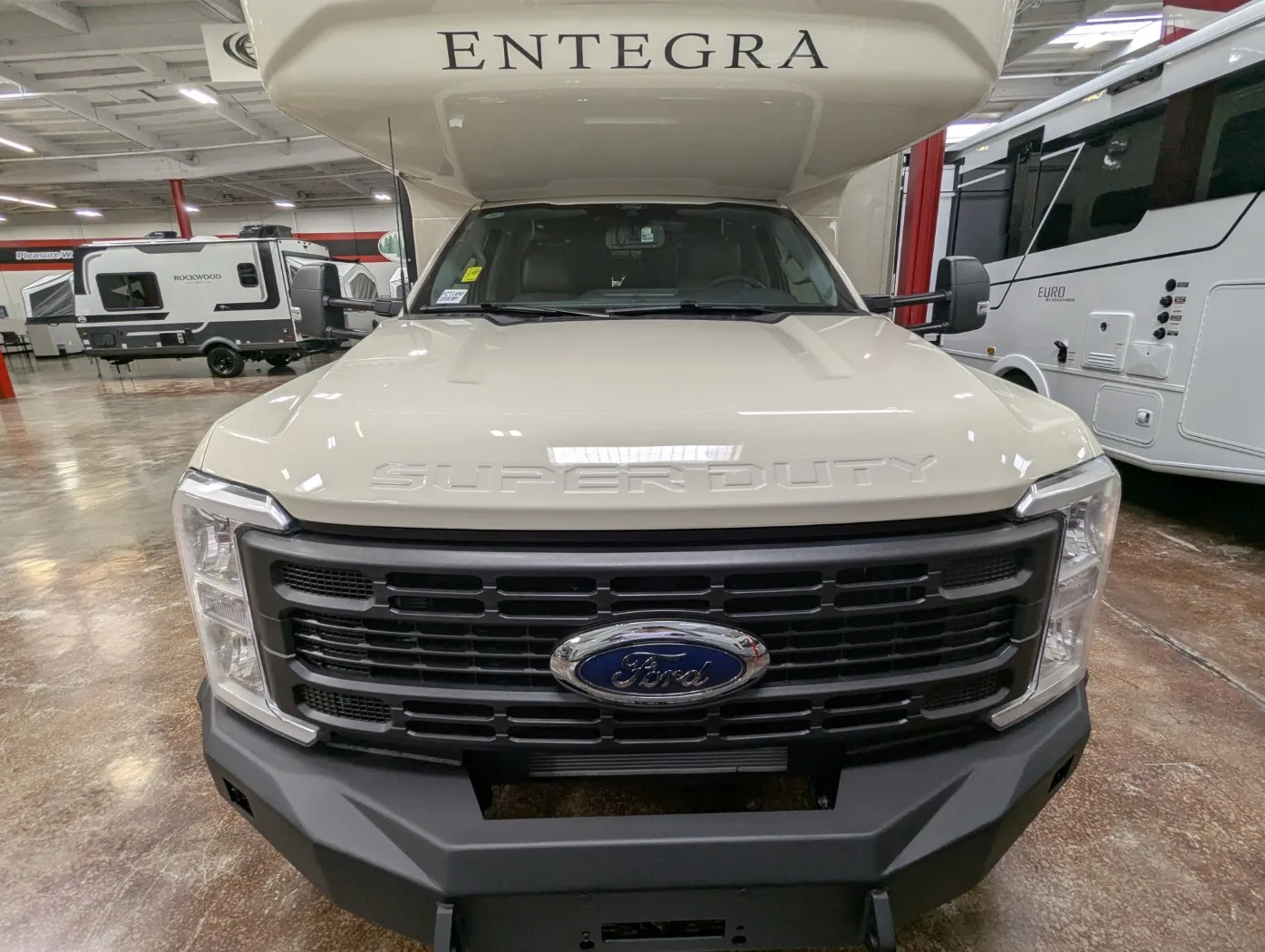 2026 Entegra Coach Esteem XL 32U - Photo 3