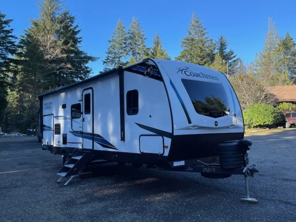 2024 Coachmen Freedom Express 252RBS - Photo 3