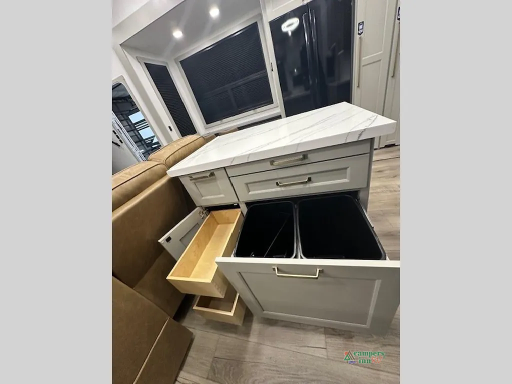 2026 Brinkley Model G 3970, Photos photo 33