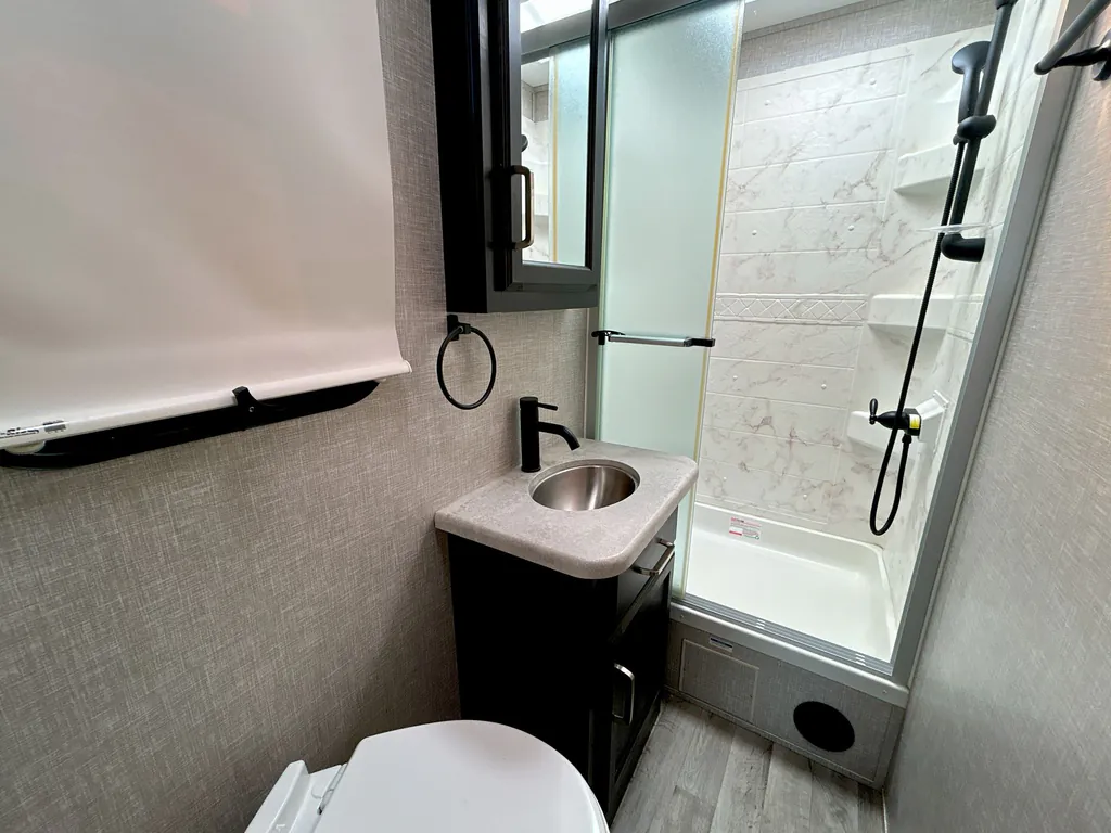 2022 Entegra Coach Vision 27A, Photos photo 14