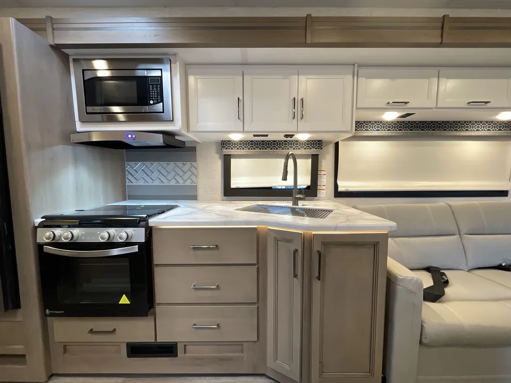 2026 Thor Motor Coach Freedom Traveler A29, Photos photo 9