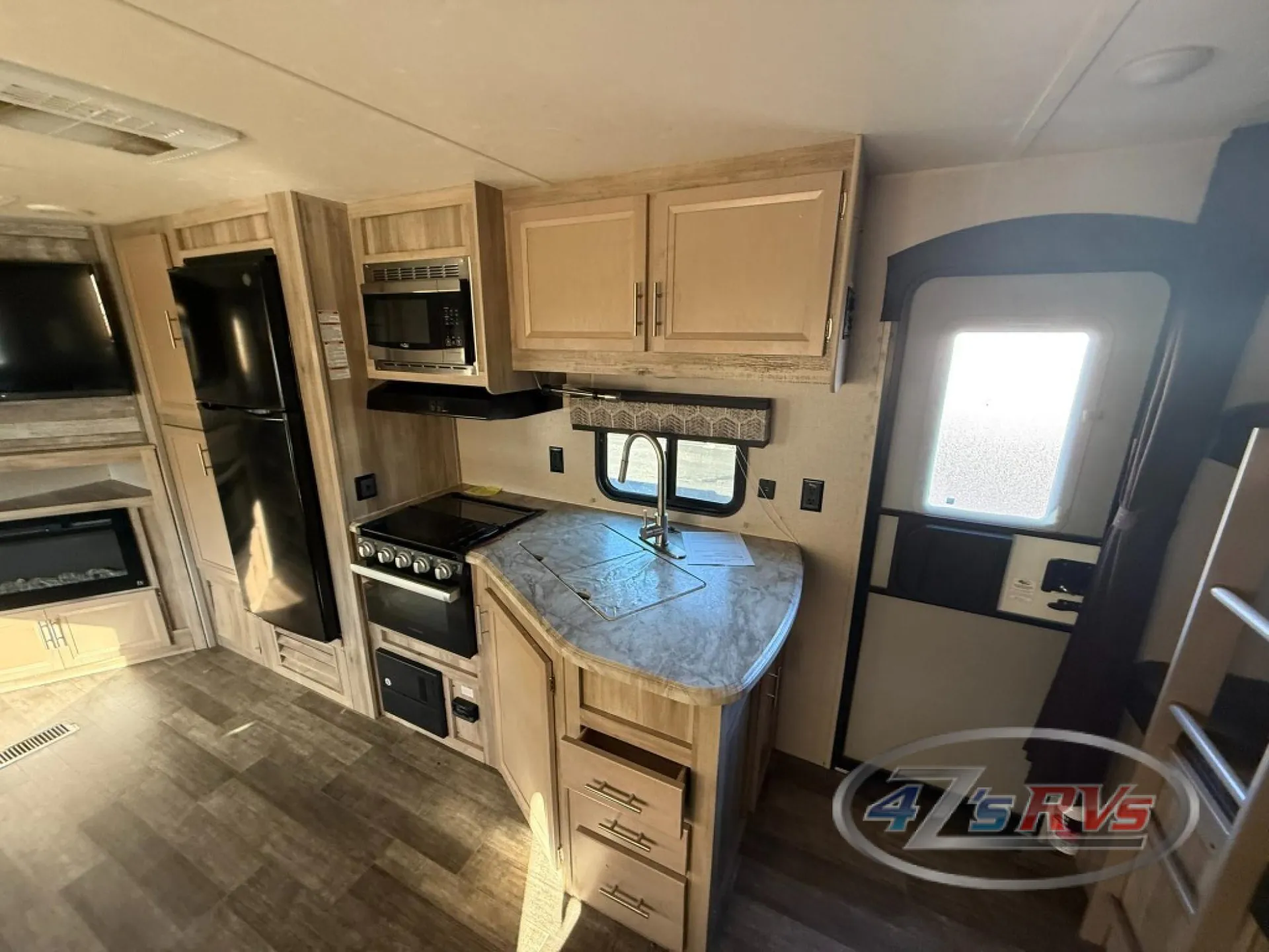 2021 Coachmen Catalina Legacy Edition 263BHSCK - Photo 3