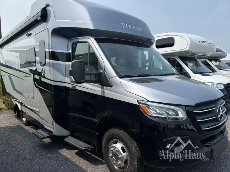 2026 Tiffin Wayfarer 25 XRW - Photo 2