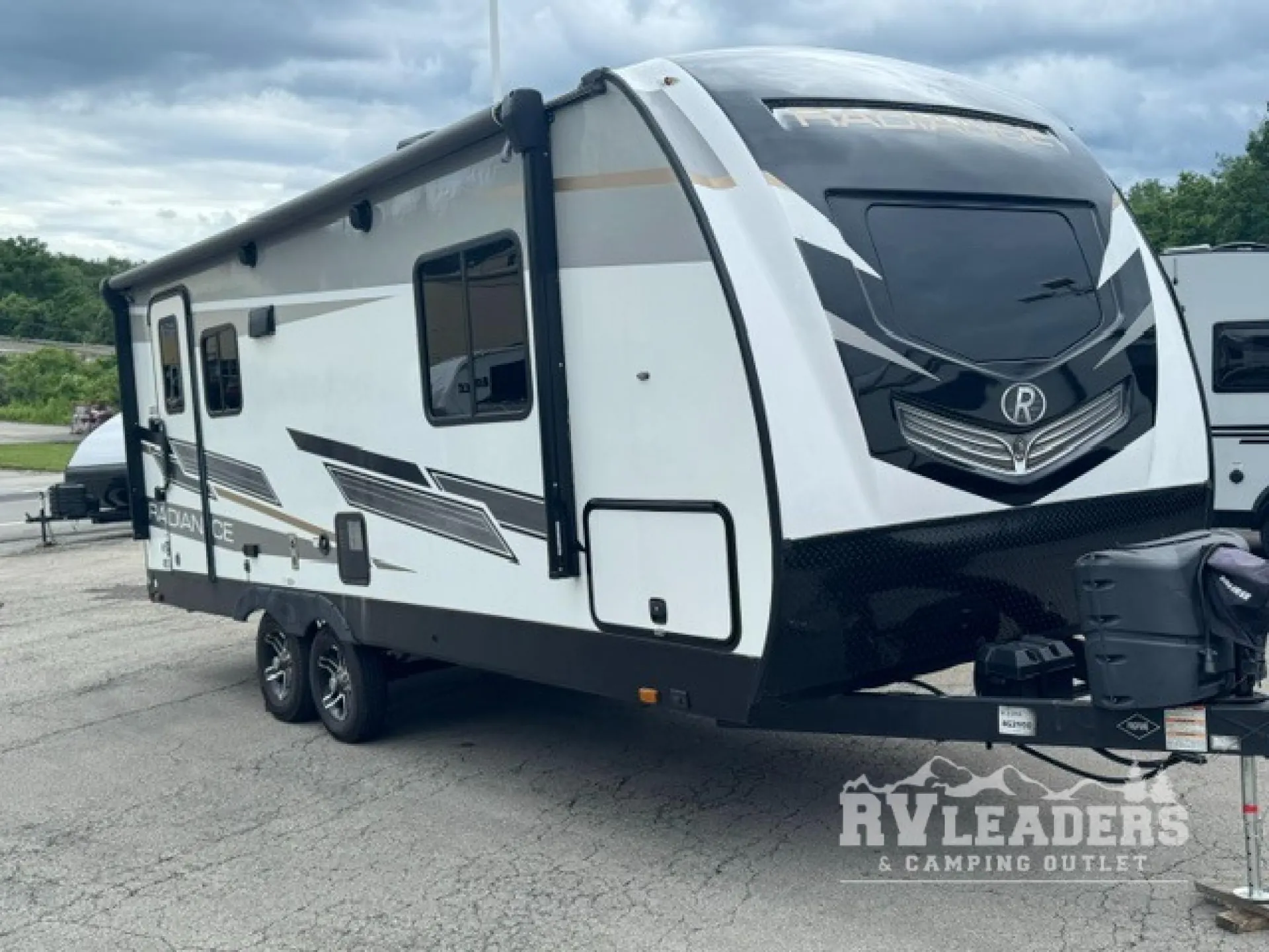 2021 Cruiser RV Radiance 21RB - Photo 2