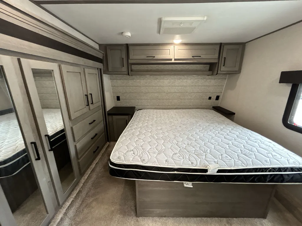 2020 Keystone Raptor 415, Photos photo 28