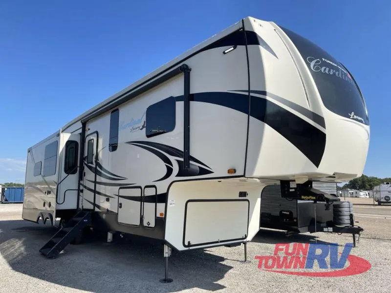 2020 Forest River Cardinal Luxury 344SKX - Photo 2