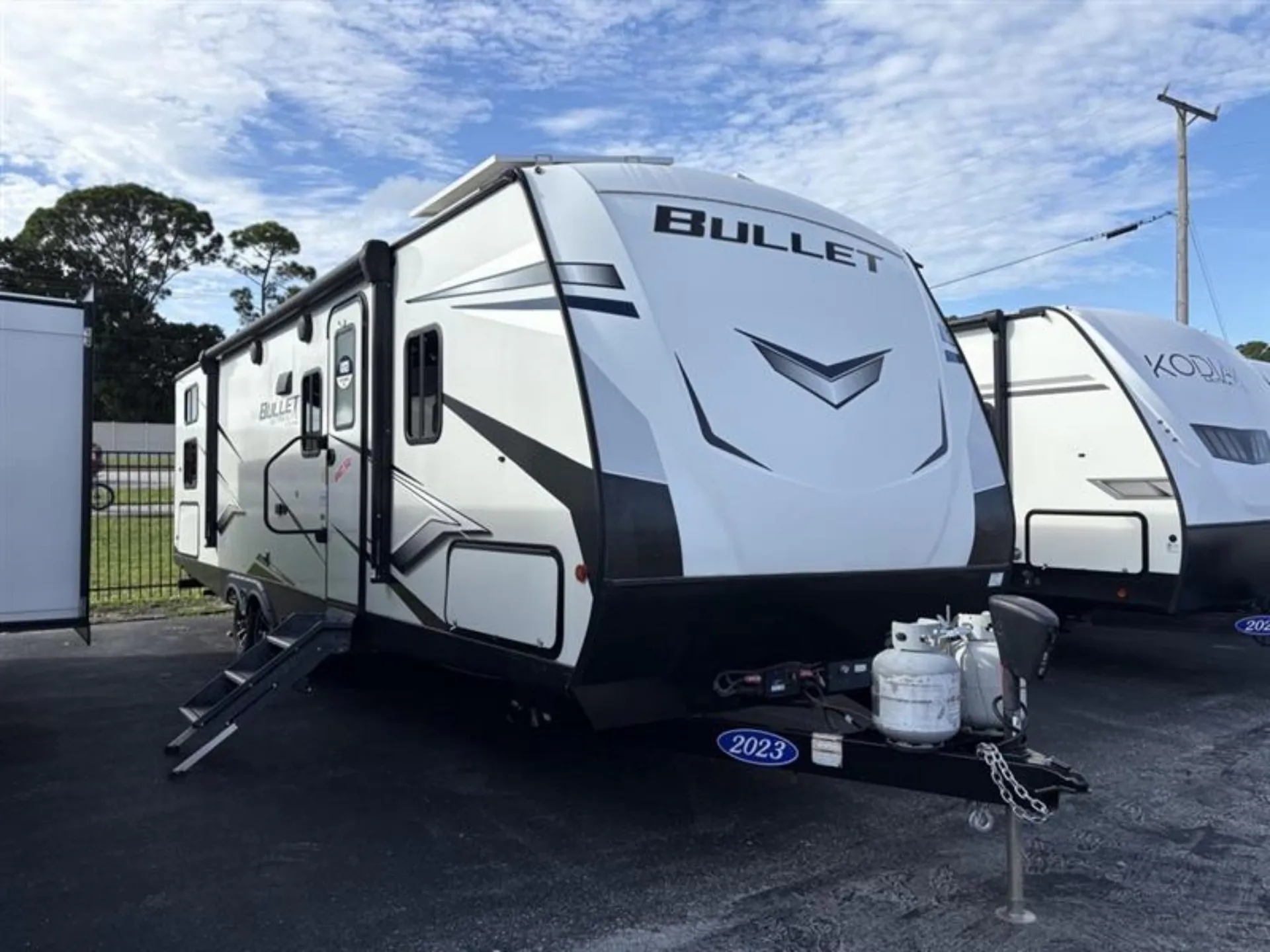 2023 Keystone Bullet 287QBSWE - Photo 2