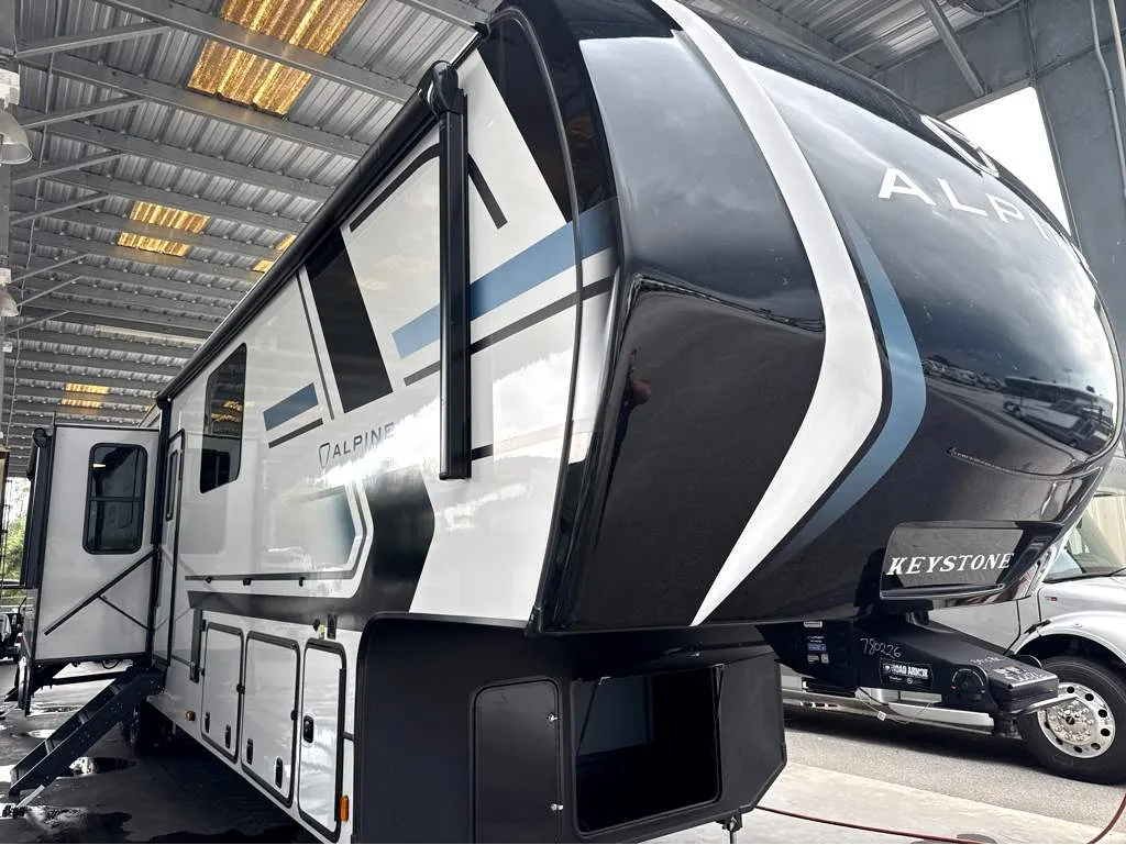 2026 Keystone Alpine 3910RK - Photo 2