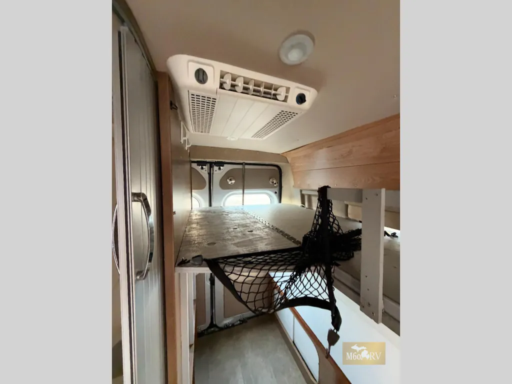 2015 Winnebago Travato 59G, Photos photo 18