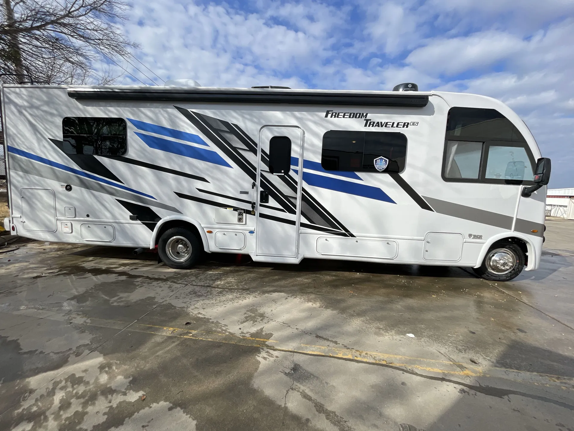 2026 Thor Motor Coach Freedom Traveler A28 — campside