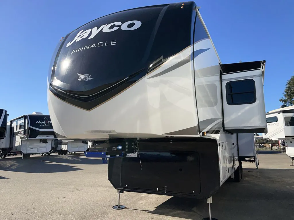 2026 Jayco Pinnacle 36FBTS, Photos photo 2