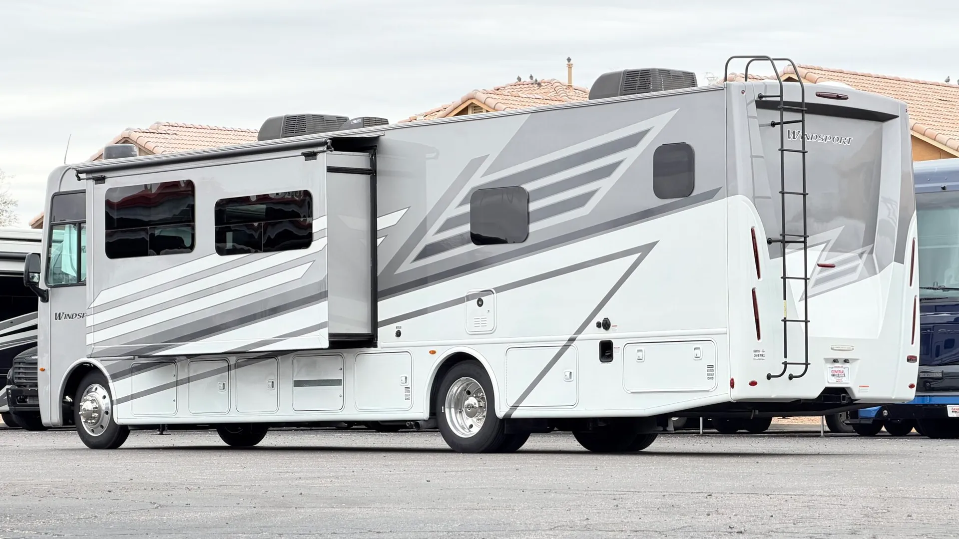 2025 Thor Motor Coach Windsport 35G - Photo 4