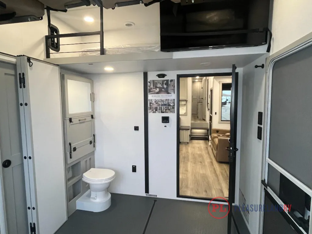 2026 Brinkley Model G 3520, Photos photo 10