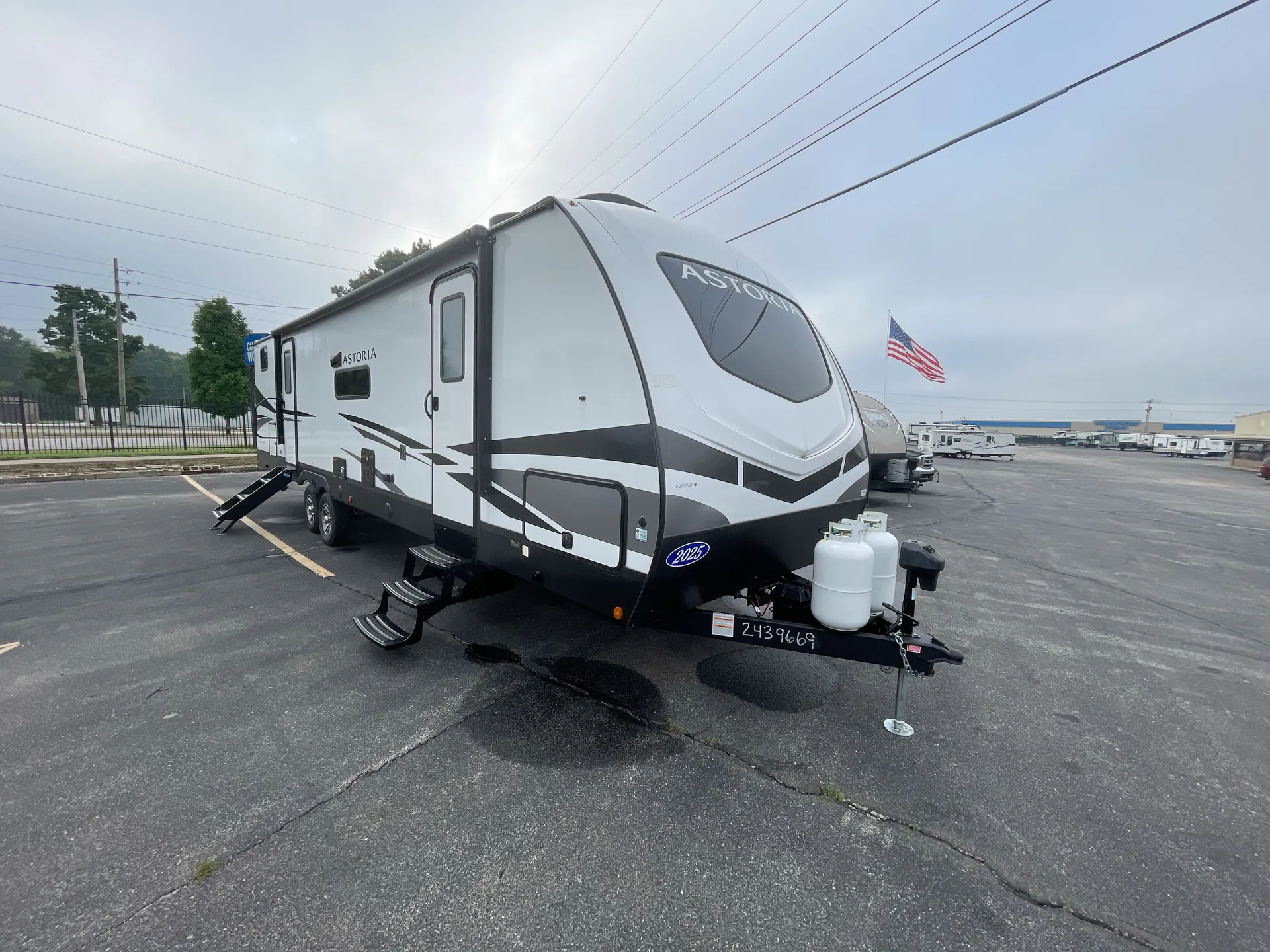 2025 Dutchmen Astoria 3203BH dealer photo 1 from Camping World