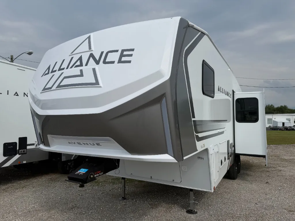 2027 Alliance RV Avenue All-Access 27RK - Photo 2