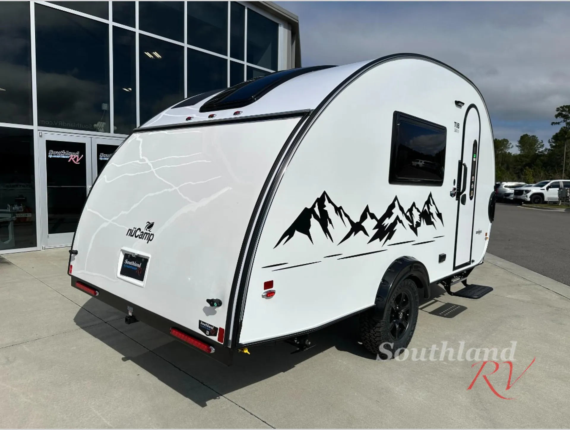 2026 nuCamp RV TAB 360 CS BOONDOCK - Photo 4