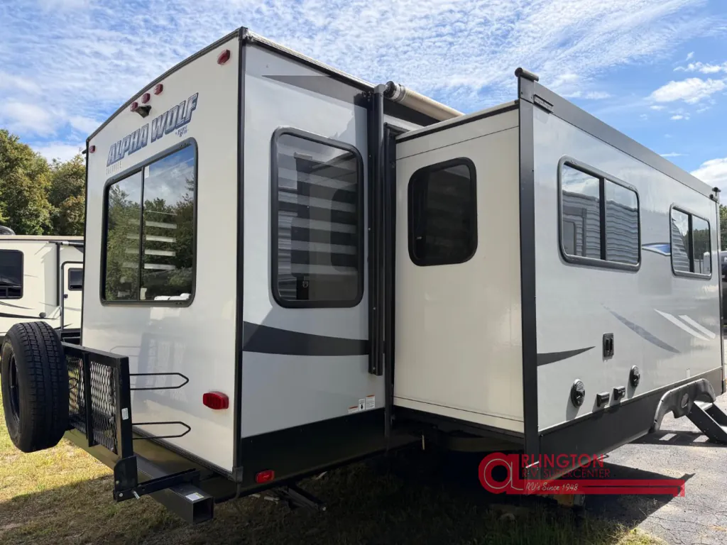 2020 Forest River Cherokee Alpha Wolf 26RL-L, Photos photo 4