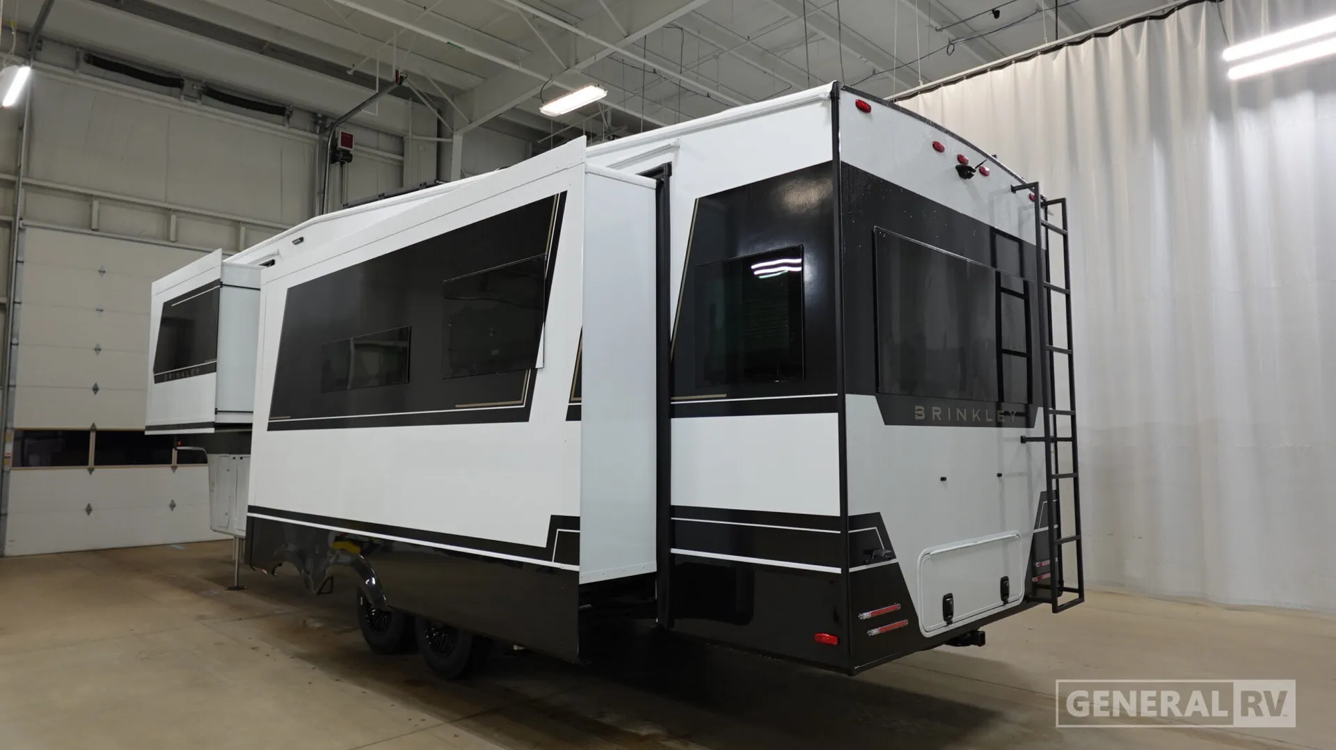 2026 Brinkley Model Z 2900 - Photo 4