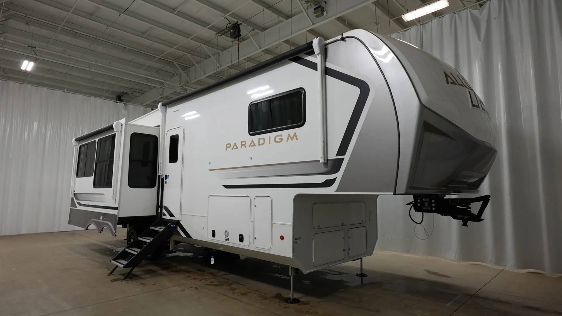 2026 Alliance RV Paradigm 310RL - Photo 2