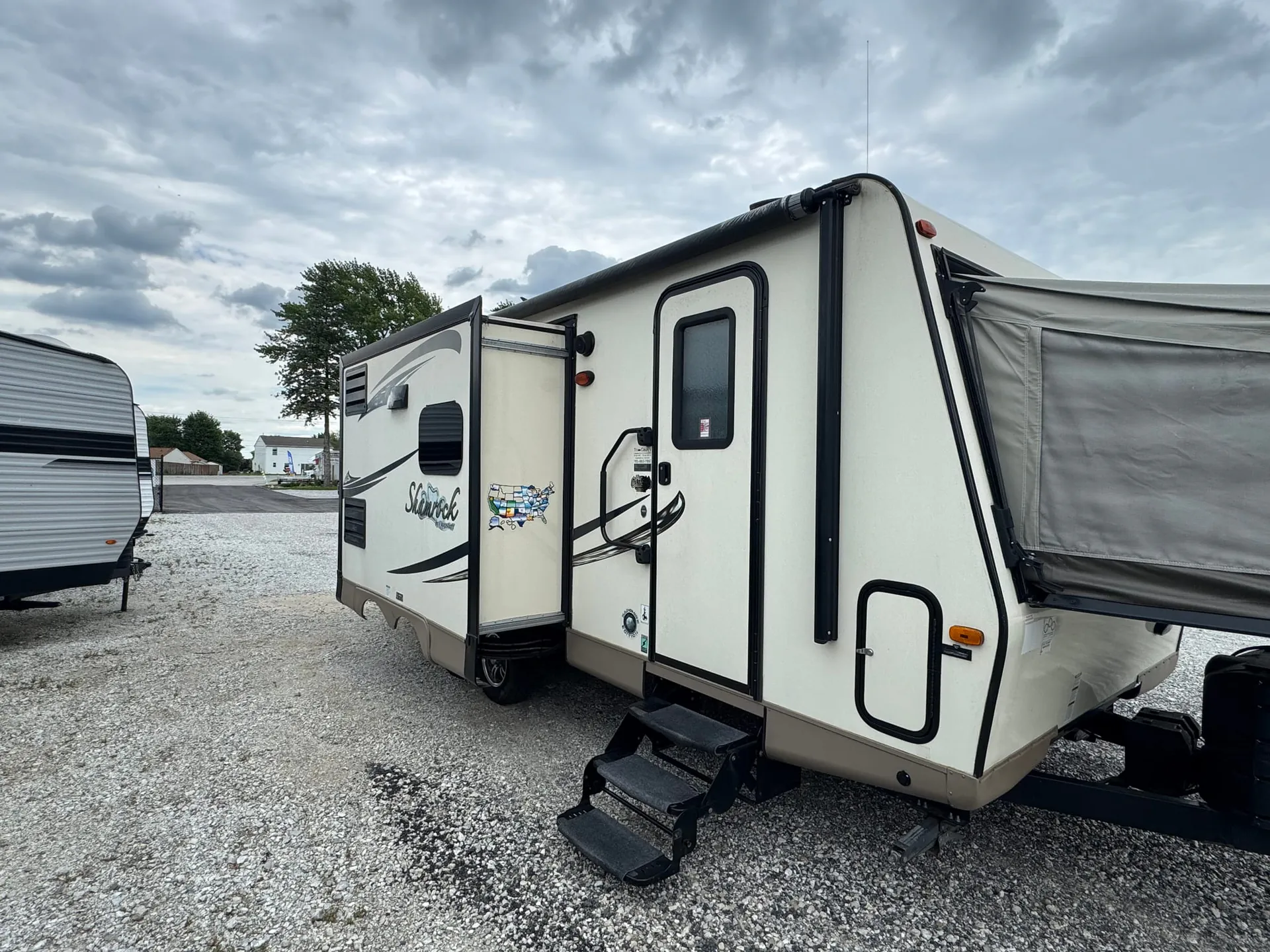 2017 Forest River RV Flagstaff Shamrock 23IKSS - Photo 4