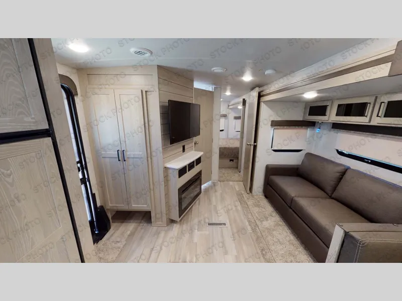 2022 Forest River Rockwood Ultra Lite 2608BS - Photo 3