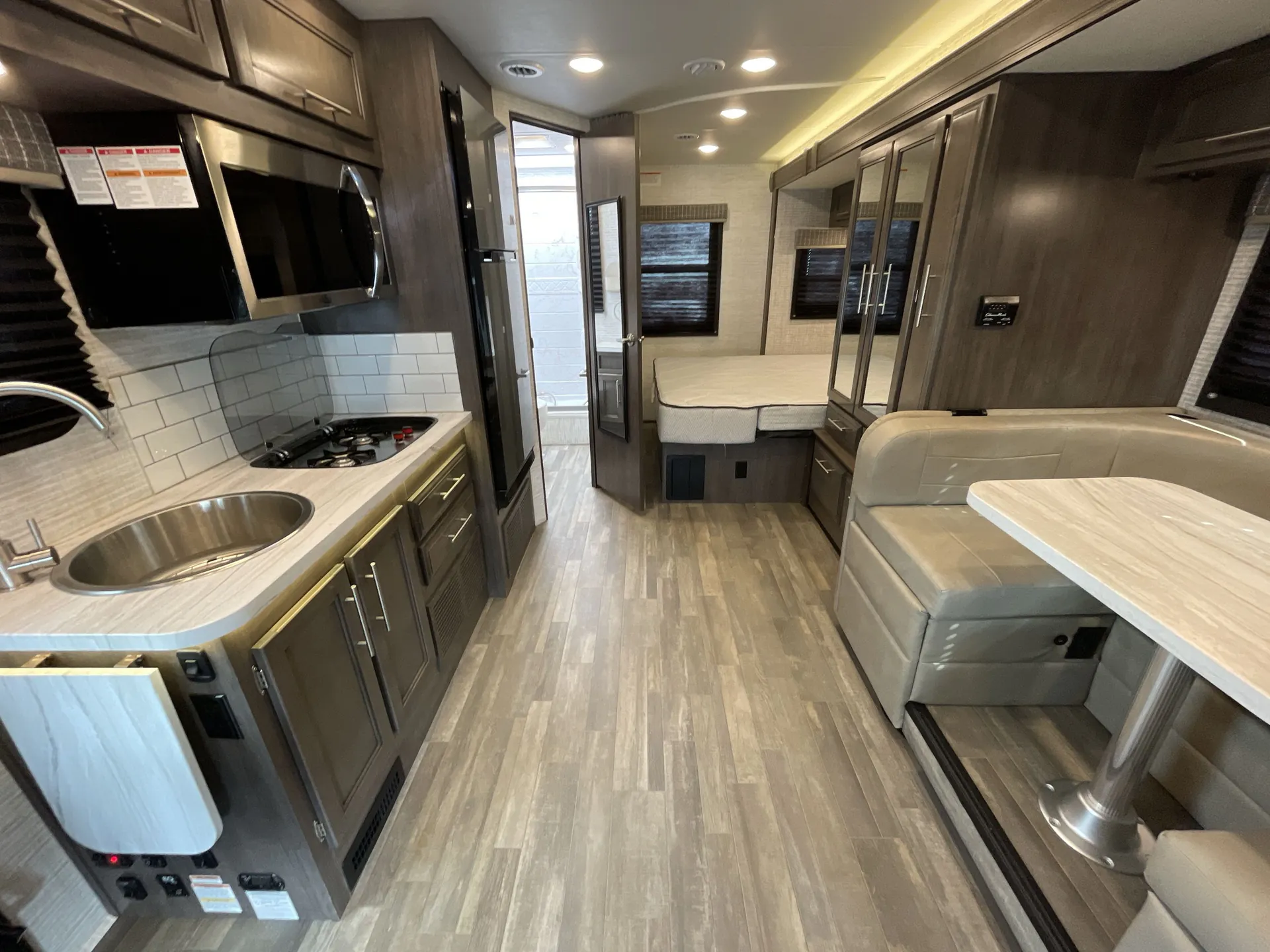 2024 Entegra Coach Qwest SE 24L — living area main