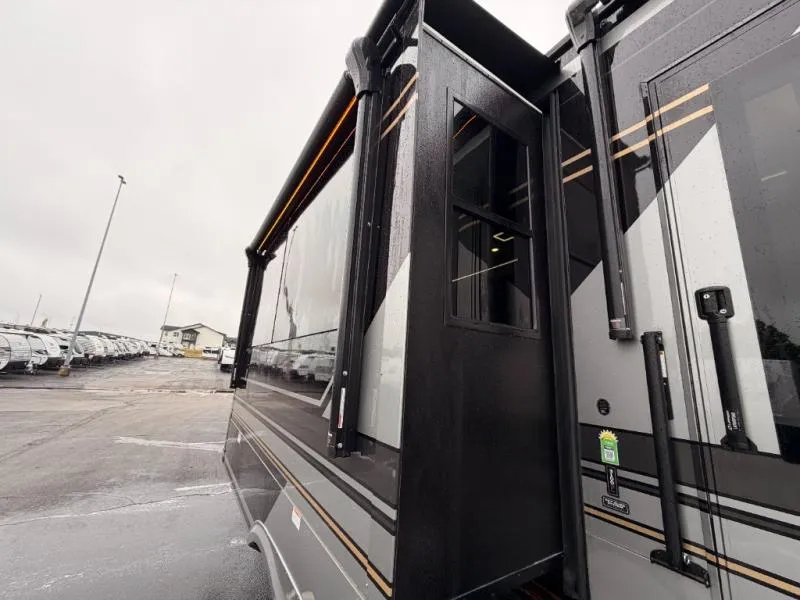 2026 Keystone Montana 3100RL - Photo 3