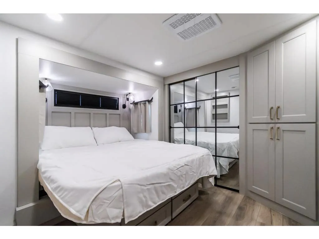 2025 Brinkley Model G 3500, Photos photo 40