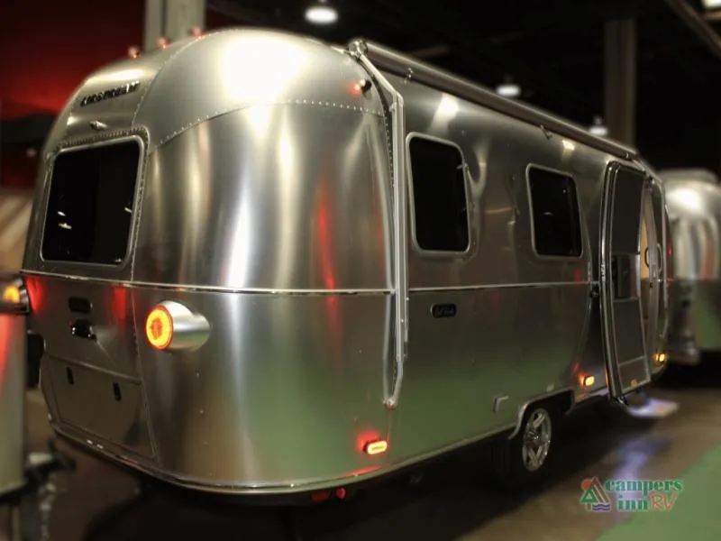 2026 Airstream World Traveler 22RB - Photo 2