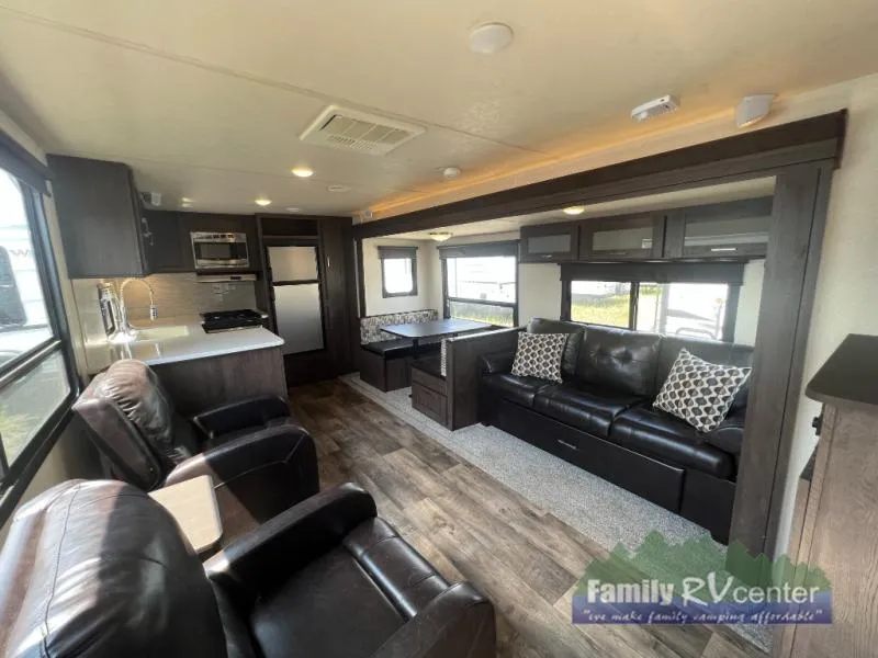 2018 Forest River Wildwood 27RK - Photo 3